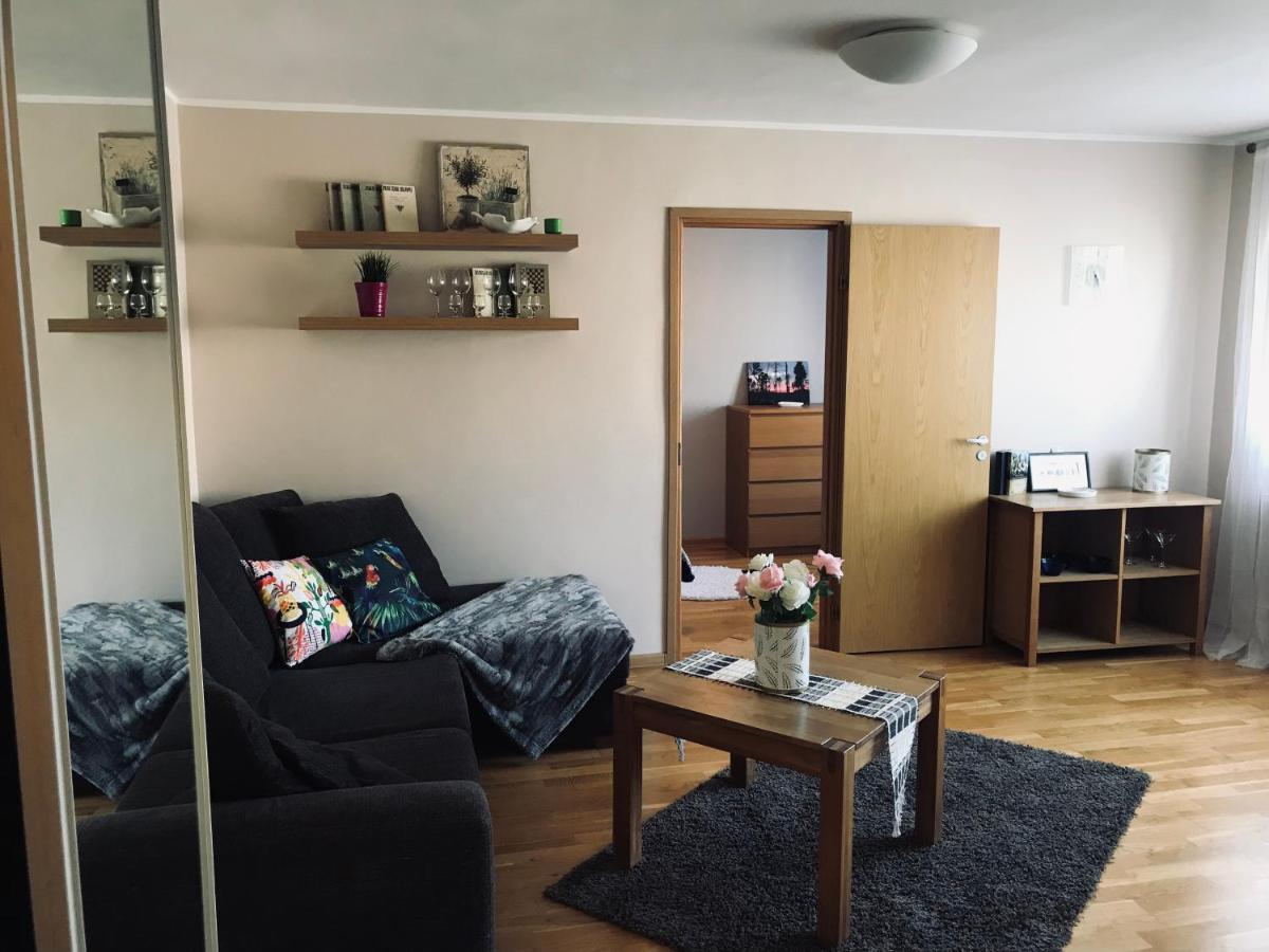 Cozy Central Apartment Tallin Exterior foto