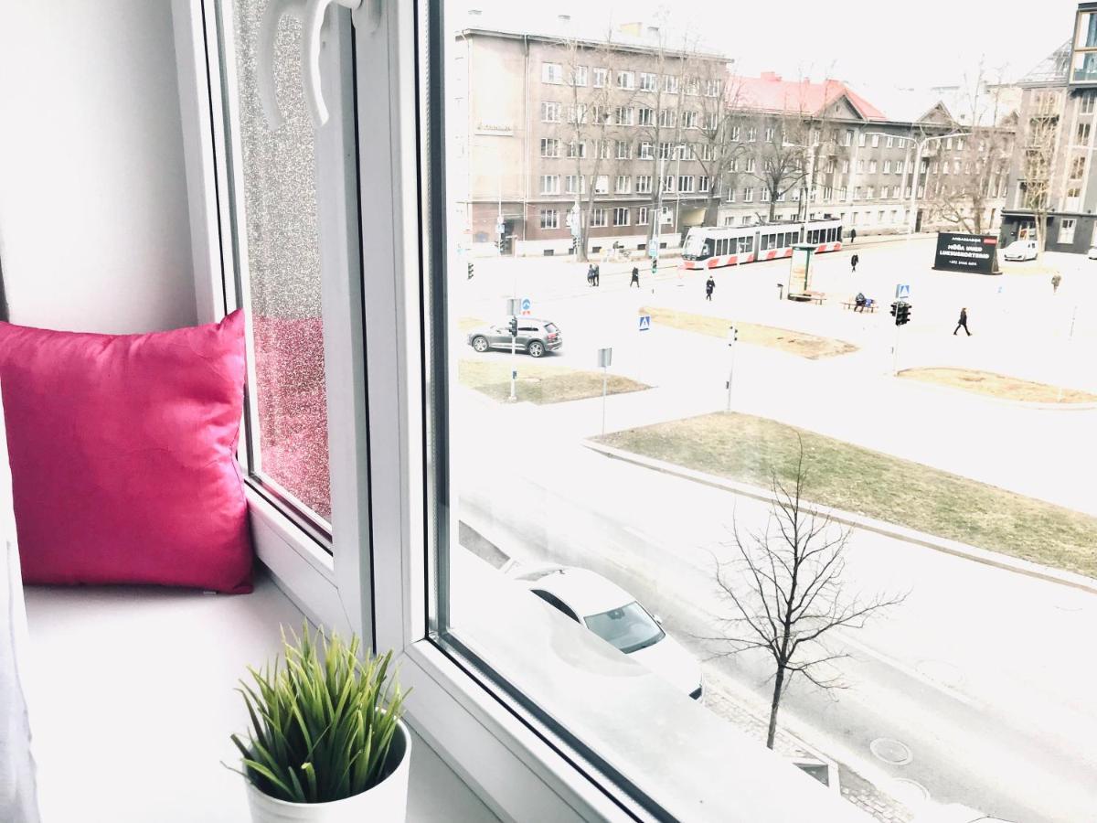 Cozy Central Apartment Tallin Exterior foto