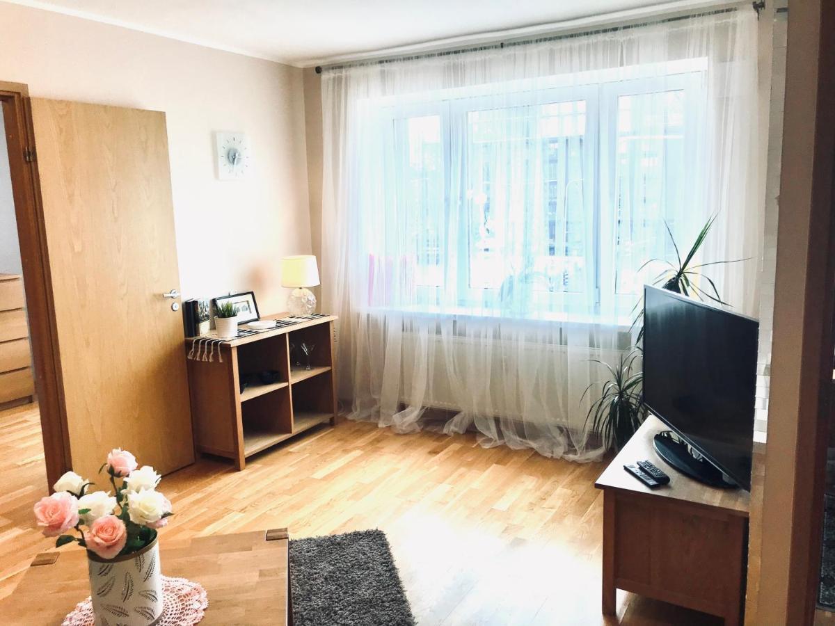 Cozy Central Apartment Tallin Exterior foto